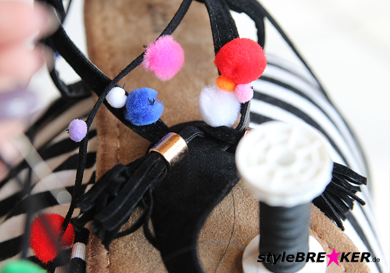 DIY Pompom Sandalen 1g